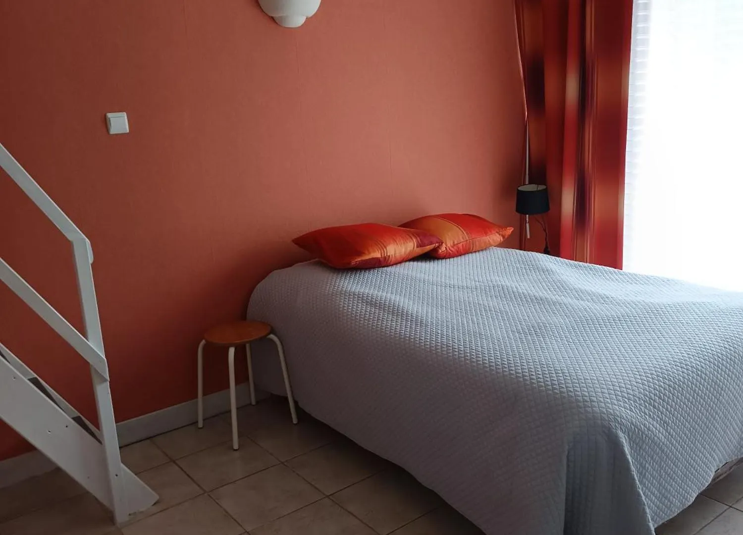 Le Clos Des Romarins Gite Le Coquelicot Belmontet Ferienhaus